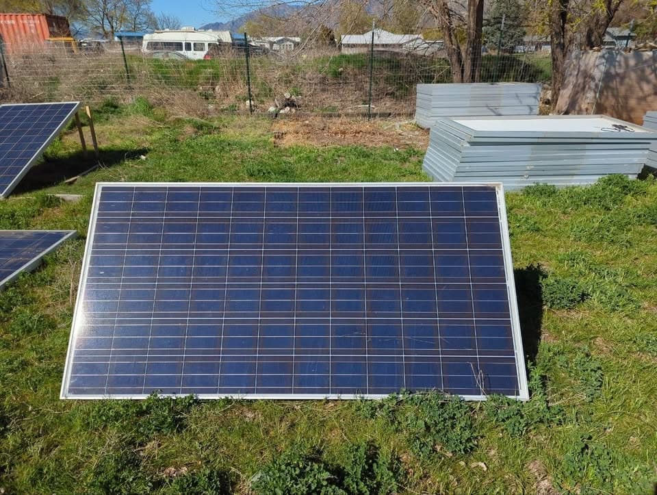 ReneSola 300W Polycrystalline — Used Commercial